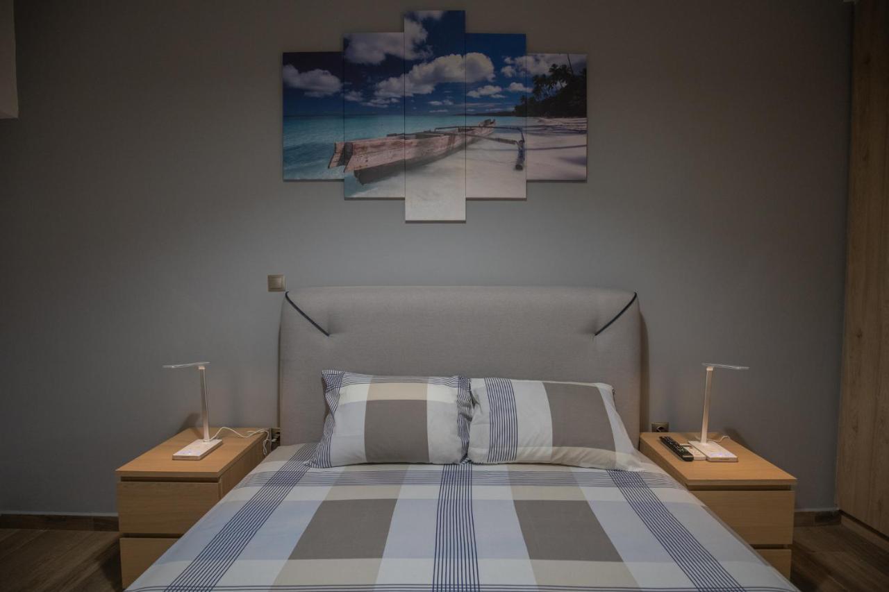 Max Blue Apartment, A Stay Like No Other El Pireo Exterior foto
